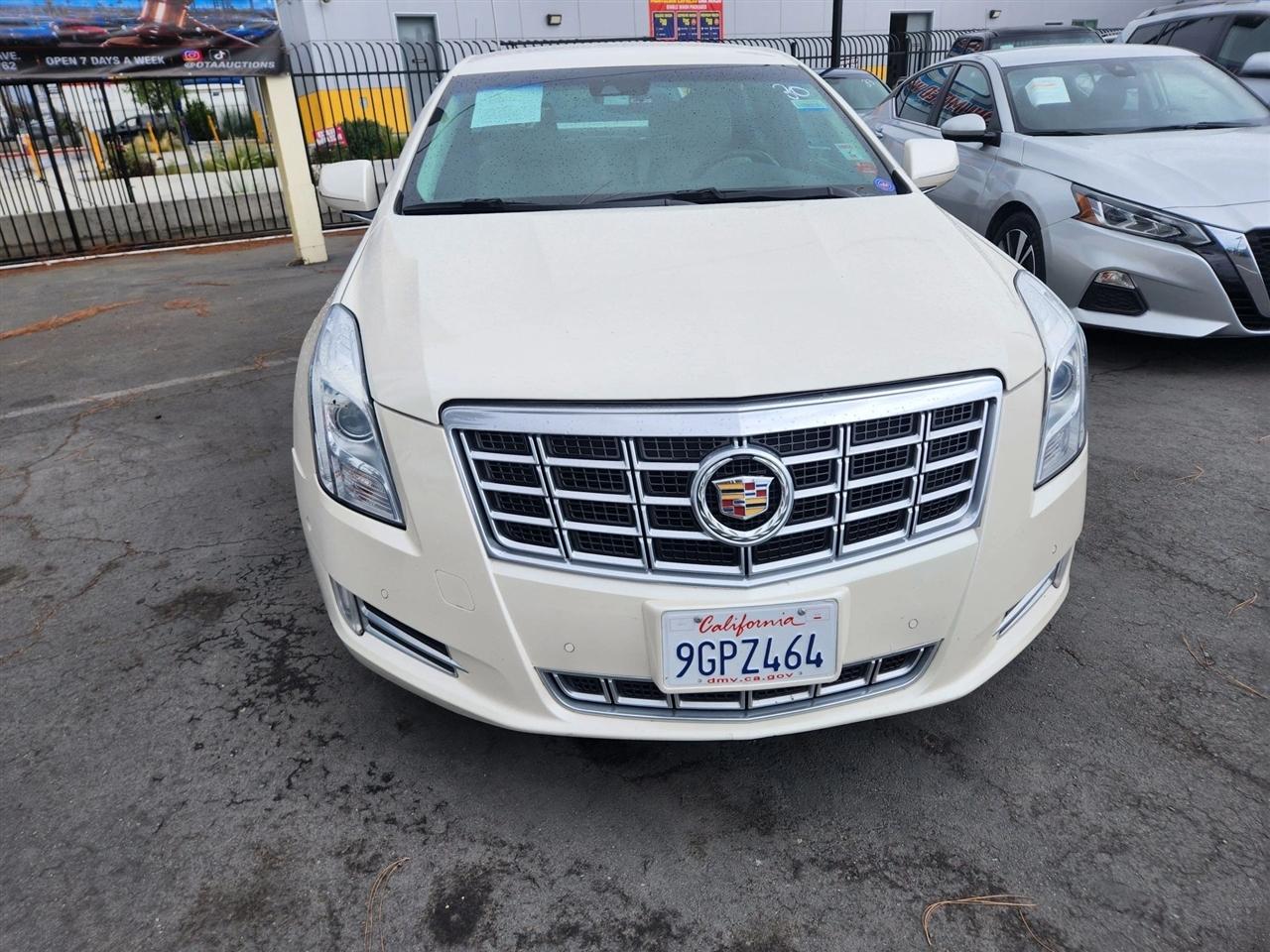 Cadillac XTS  2014