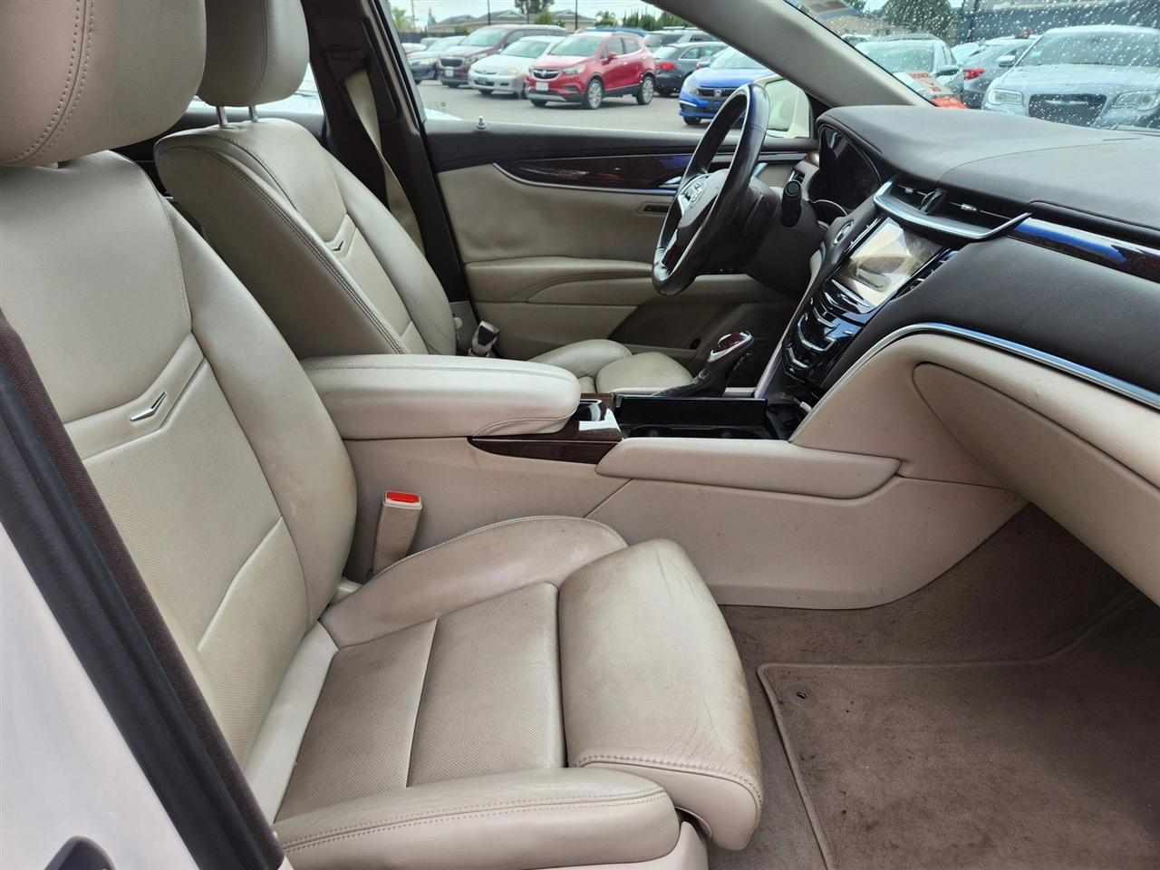 Cadillac XTS  2014