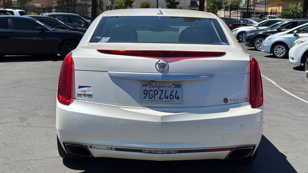 Cadillac XTS  2014