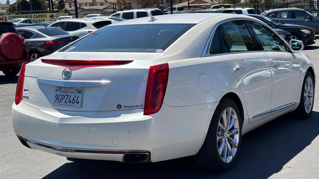 Cadillac XTS  2014