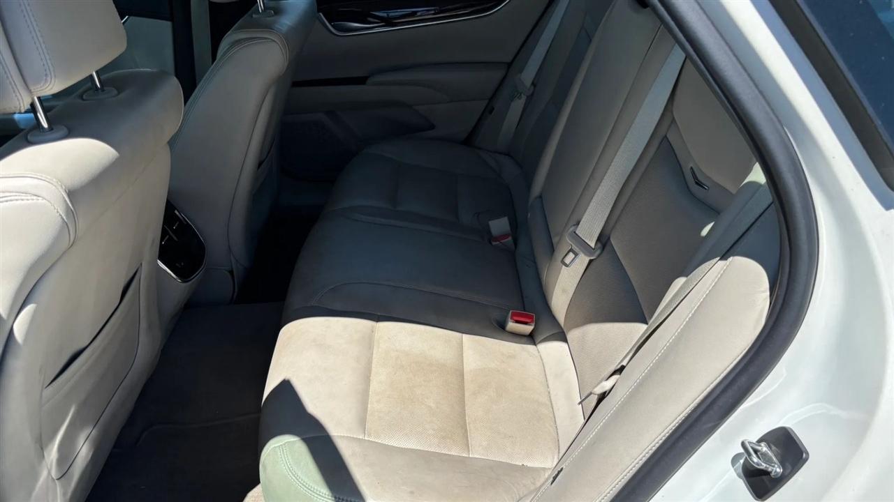 Cadillac XTS  2014