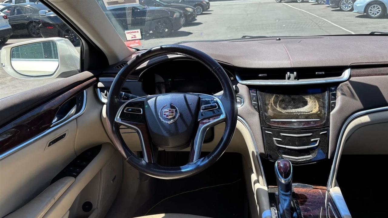 Cadillac XTS  2014
