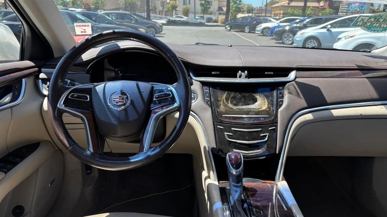 Cadillac XTS  2014