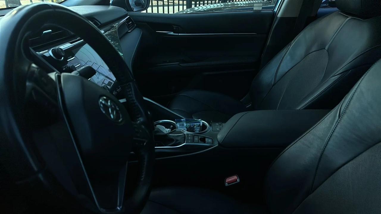 Toyota Camry  2020