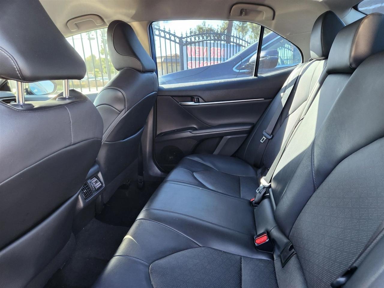 Toyota Camry  2020