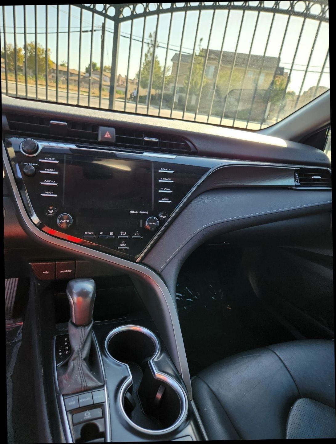 Toyota Camry  2020