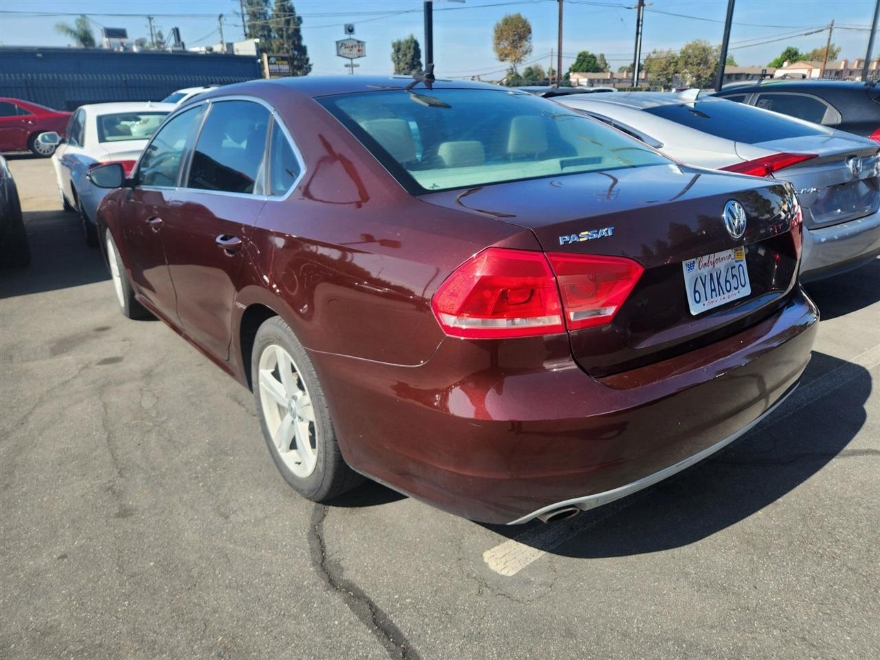 Volkswagen Passat  2012
