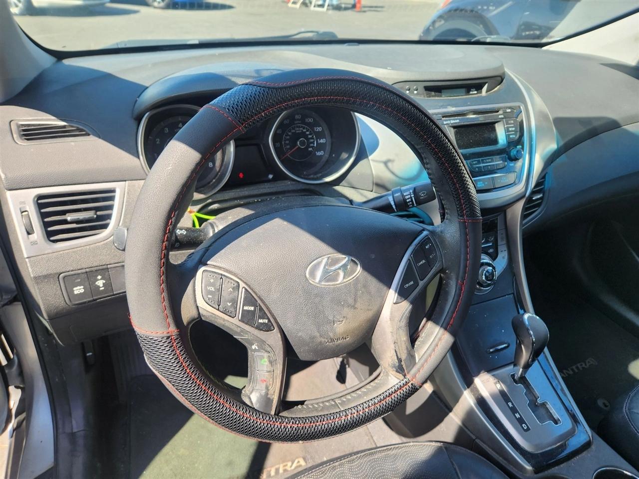 Hyundai Elantra  2013