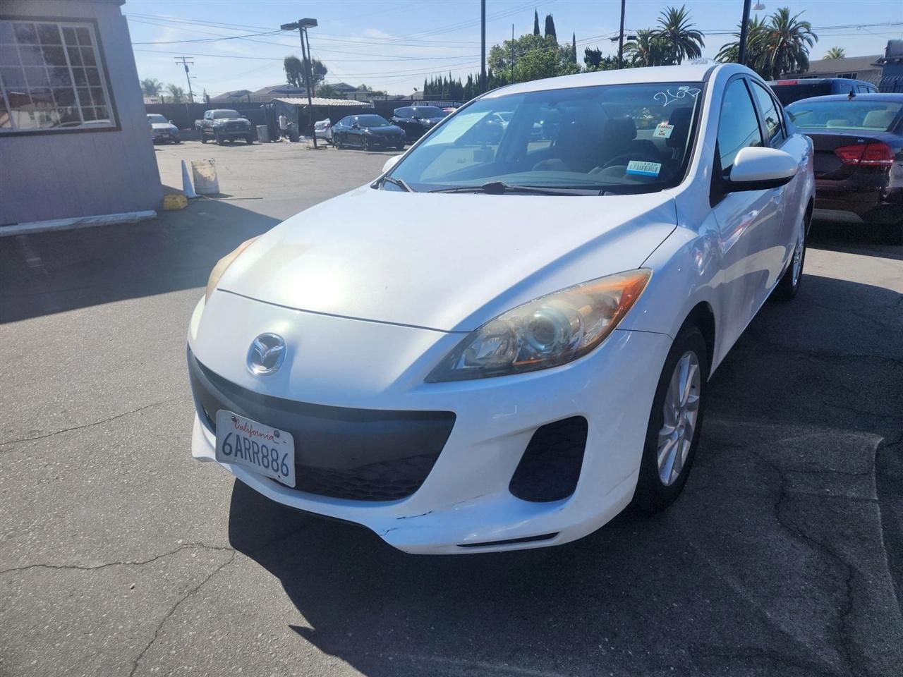 Mazda MAZDA3  2012