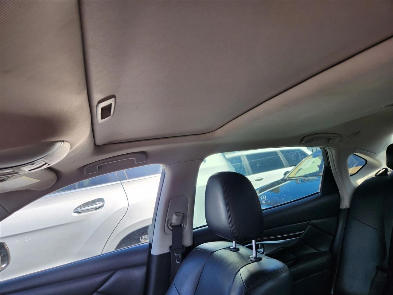 Infiniti Q70  2015
