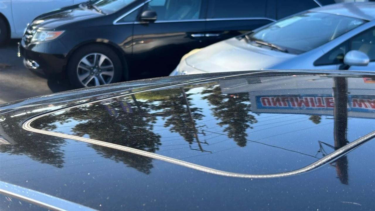 Infiniti Q70  2015