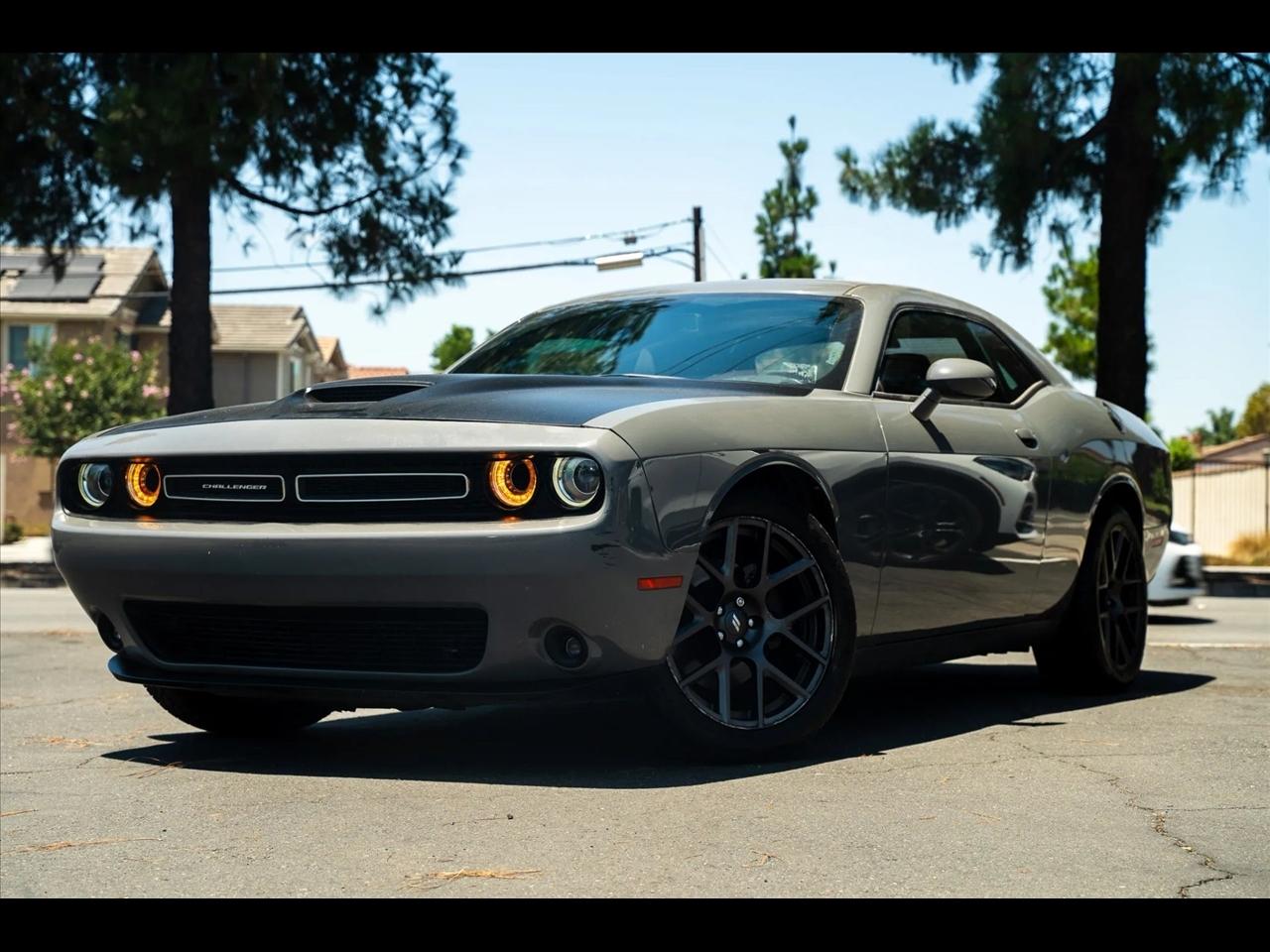 Dodge Challenger  2017