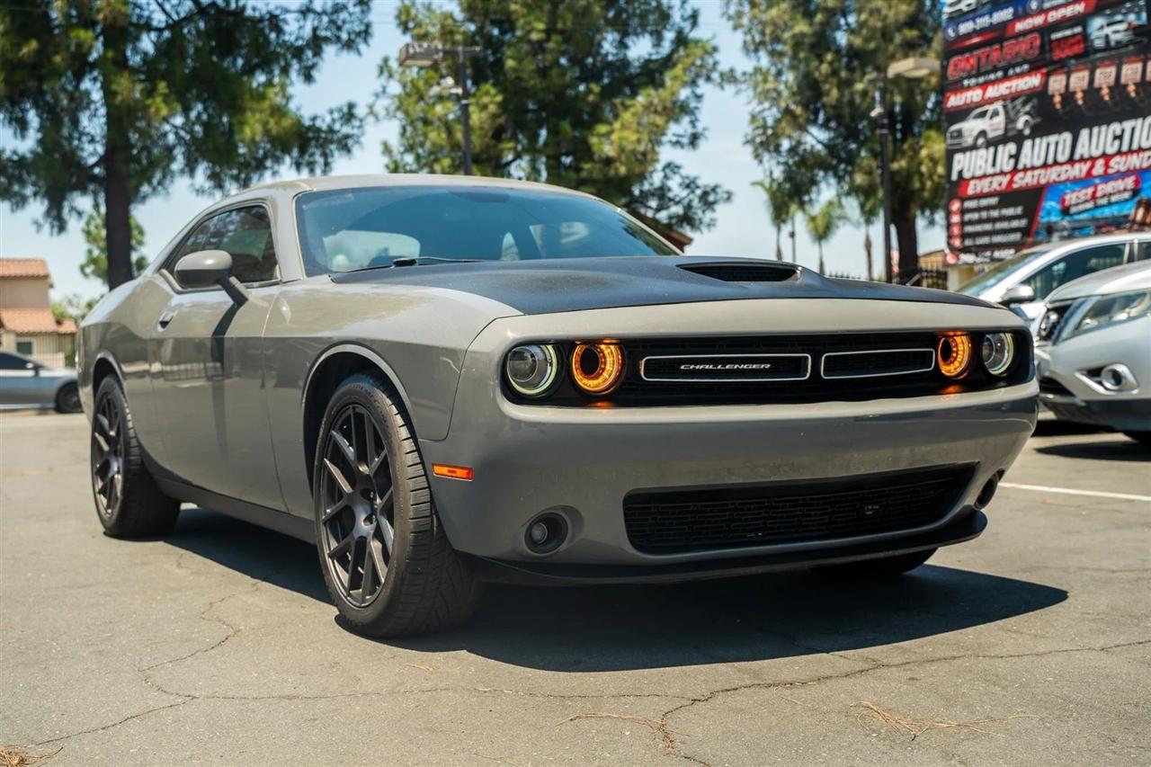 Dodge Challenger  2017