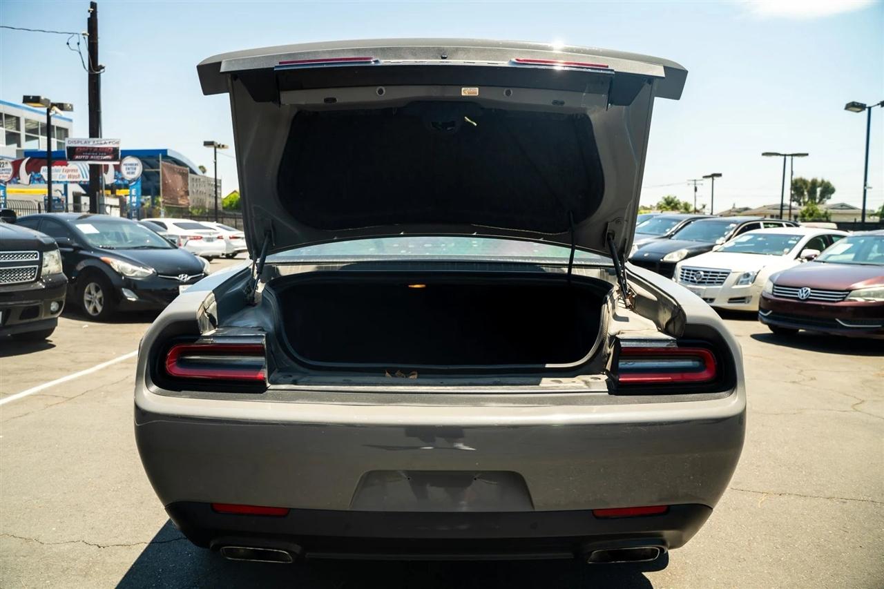 Dodge Challenger  2017