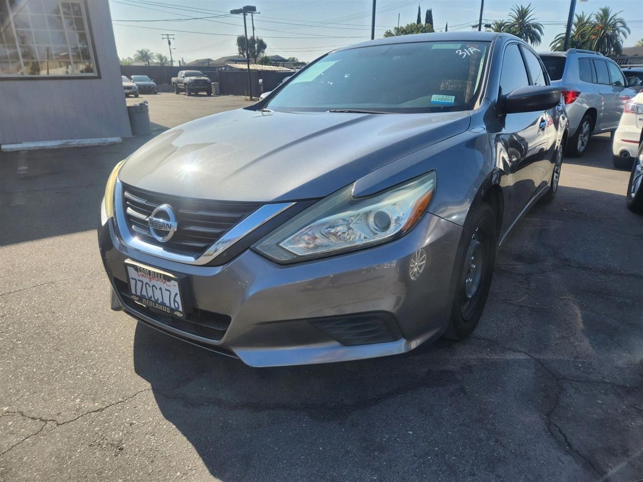 Nissan Altima  2017