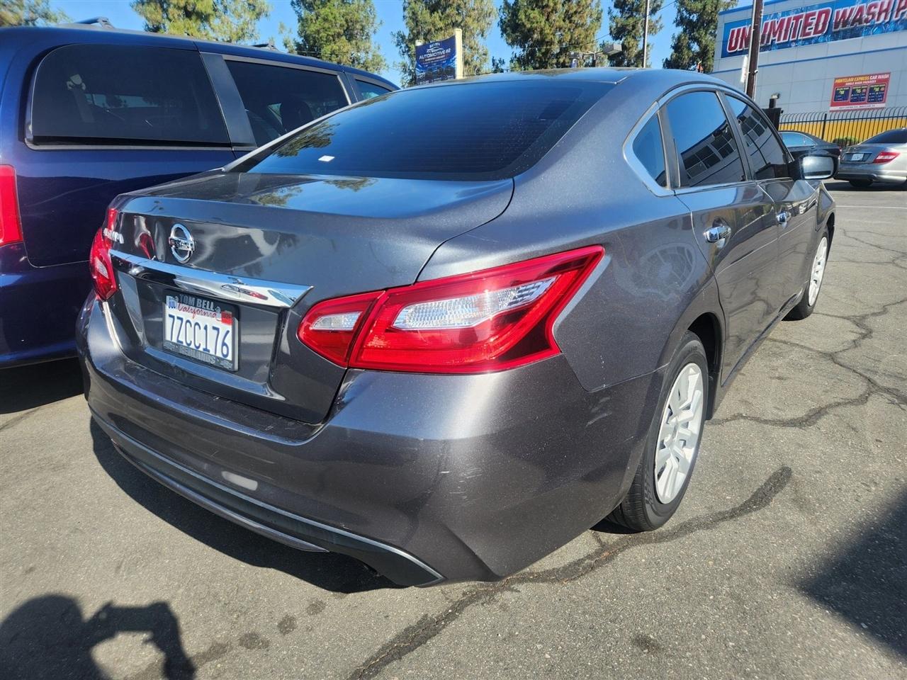 Nissan Altima  2017