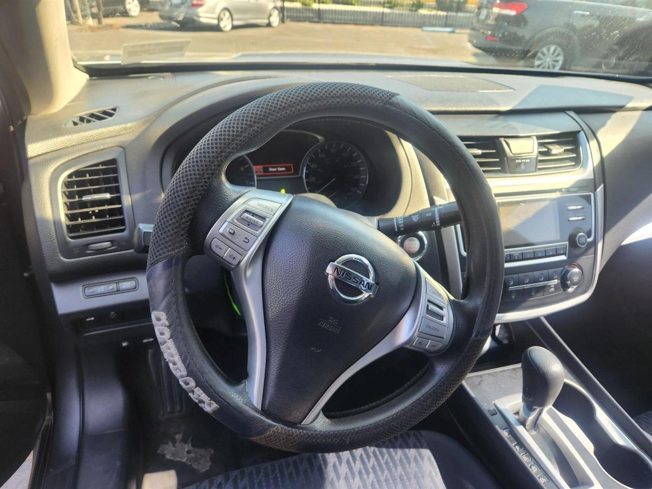 Nissan Altima  2017