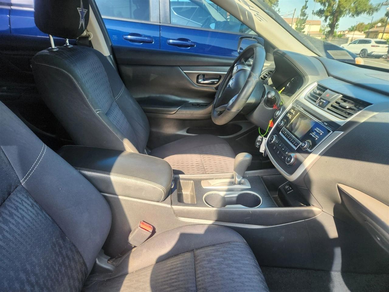 Nissan Altima  2017