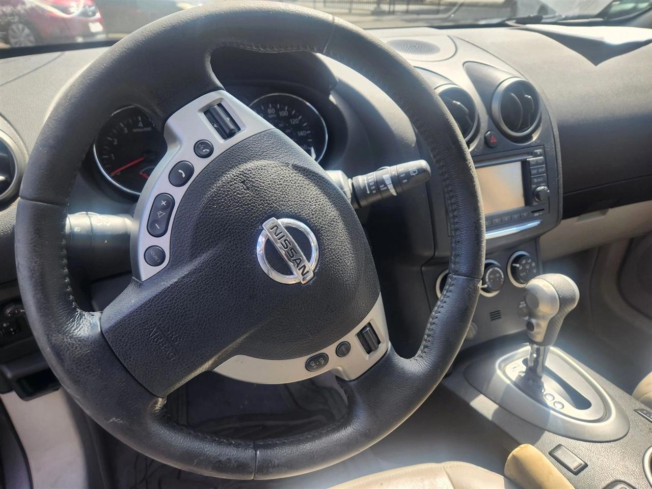 Nissan Rogue  2013