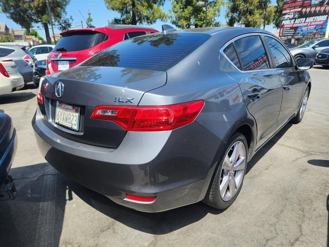 Acura ILX  2013