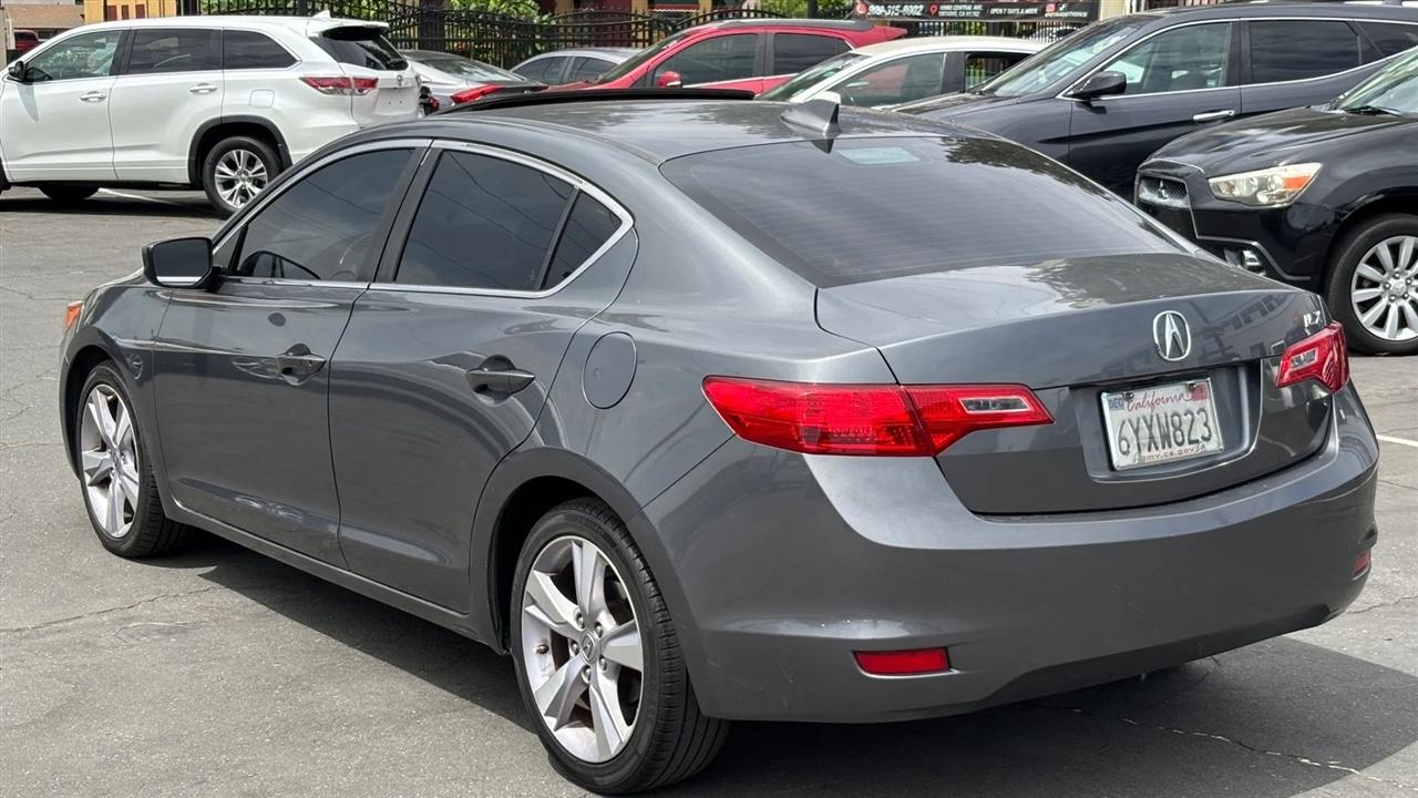 Acura ILX  2013