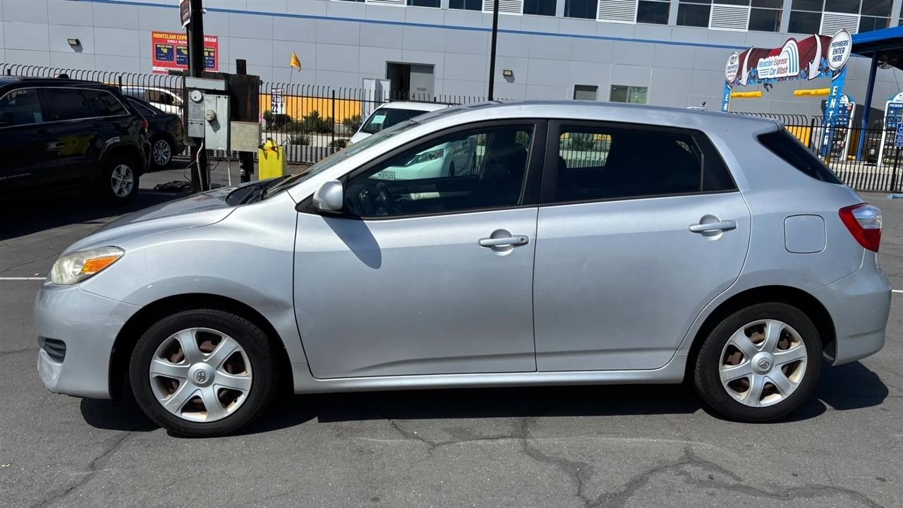 Toyota Matrix  2009
