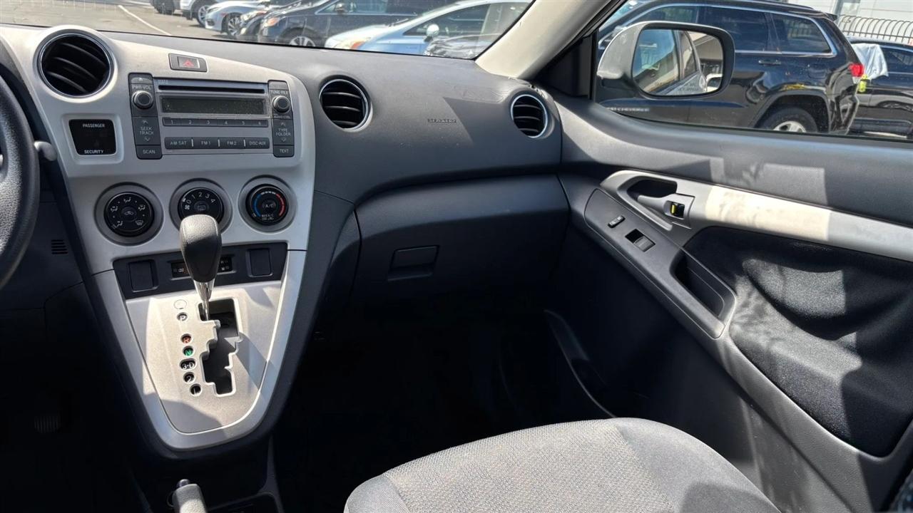 Toyota Matrix  2009