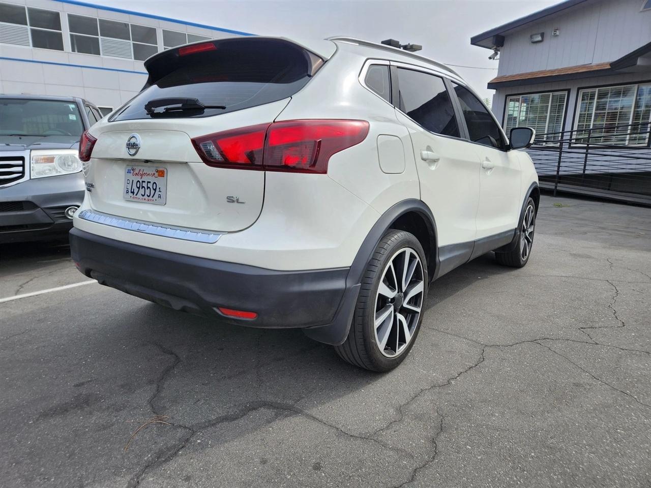 Nissan Rogue Sport  2018