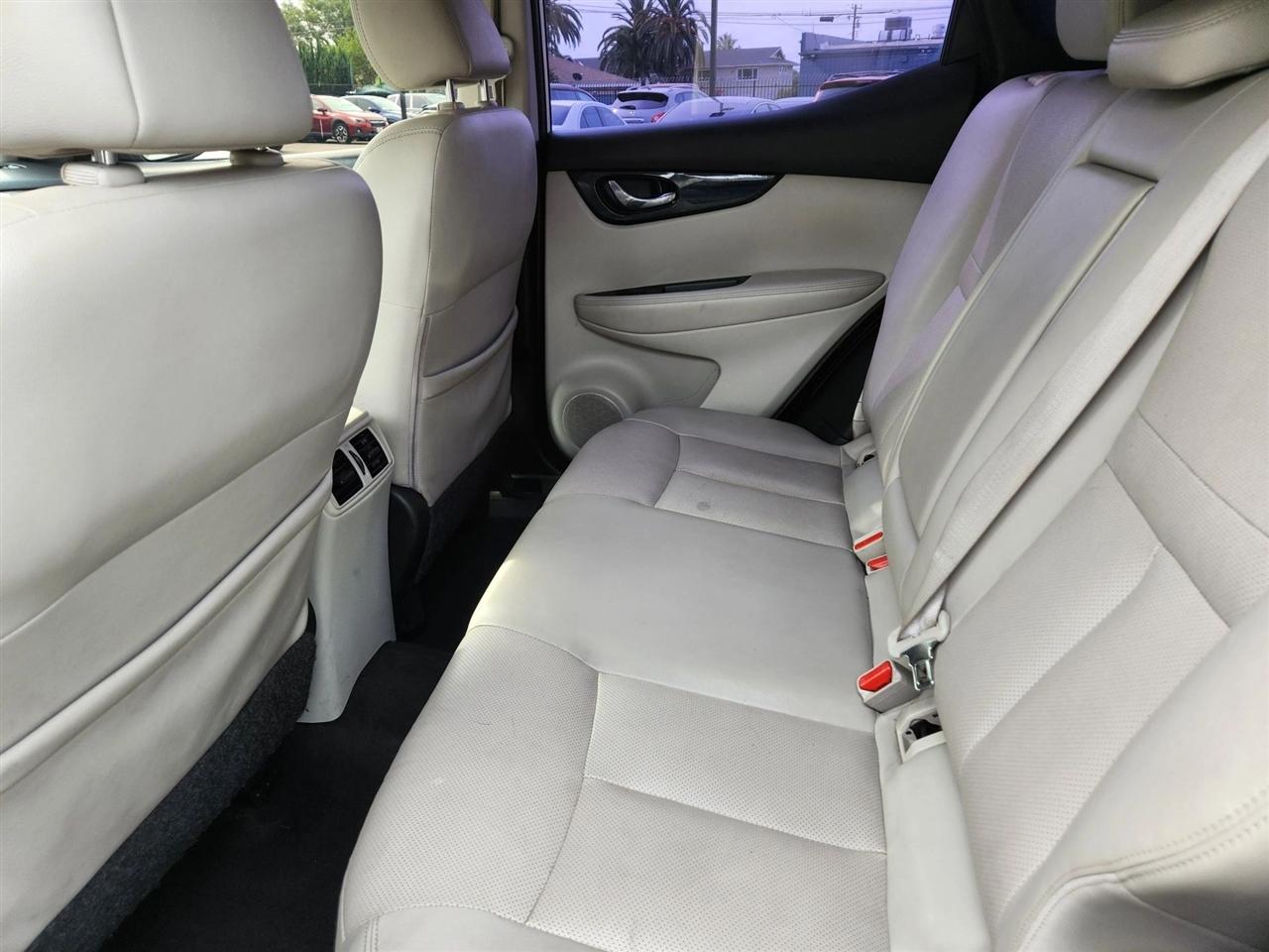 Nissan Rogue Sport  2018