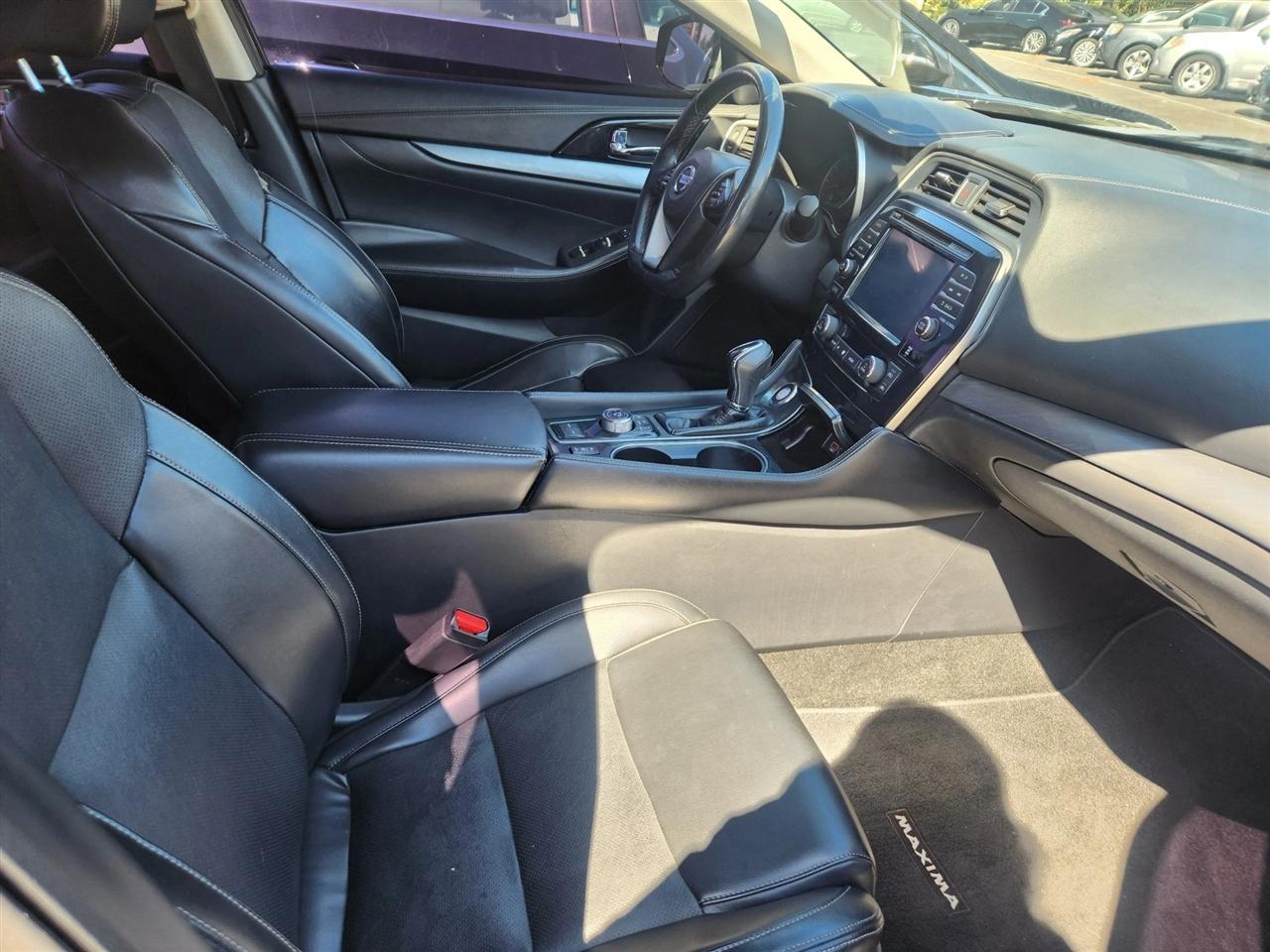 Nissan Maxima  2017