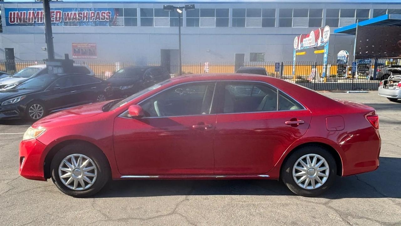 Toyota Camry  2012