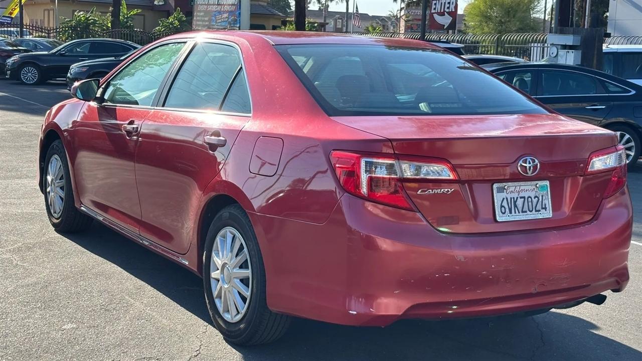 Toyota Camry  2012
