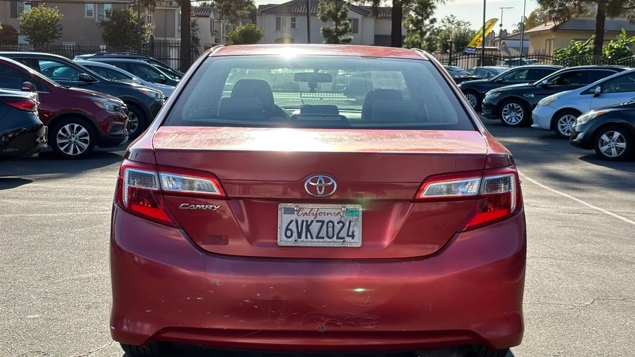 Toyota Camry  2012