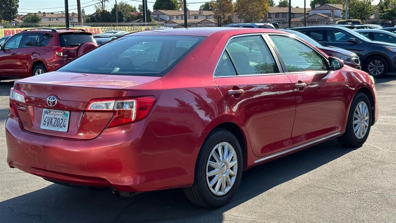 Toyota Camry  2012