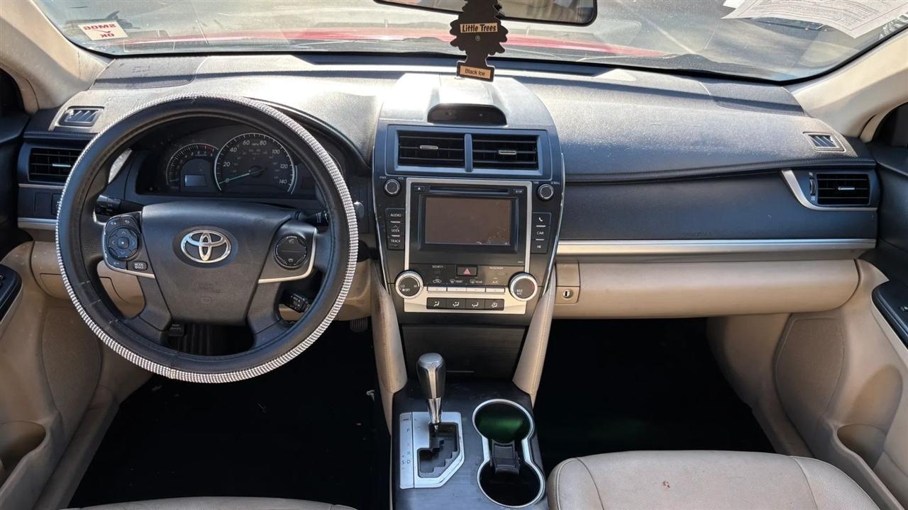 Toyota Camry  2012