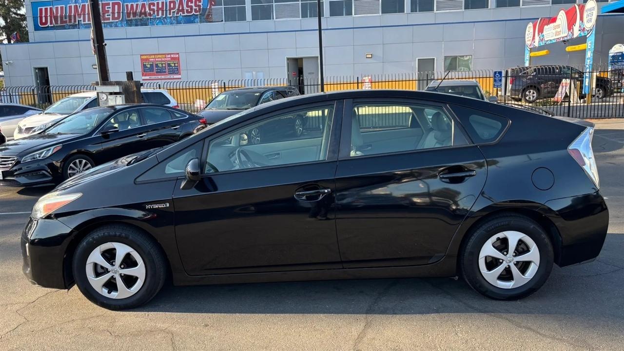 Toyota Prius  2014