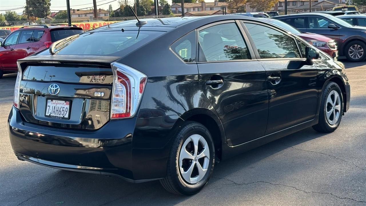 Toyota Prius  2014