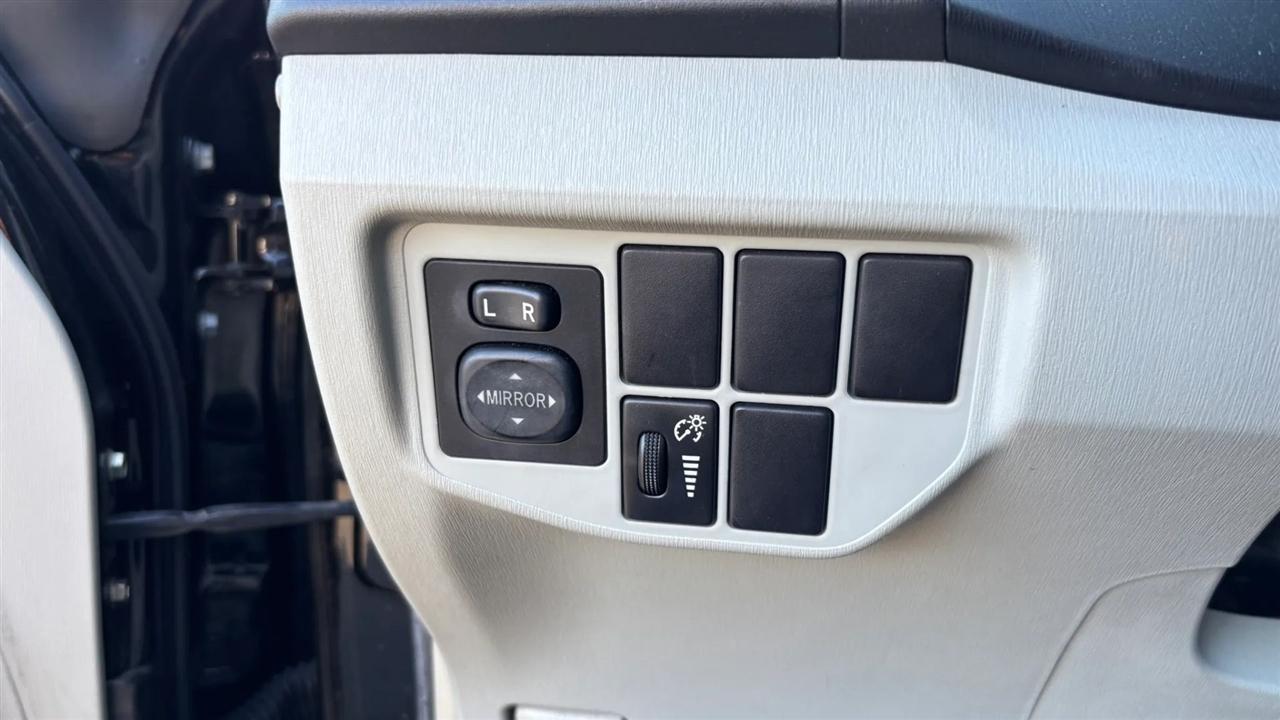 Toyota Prius  2014
