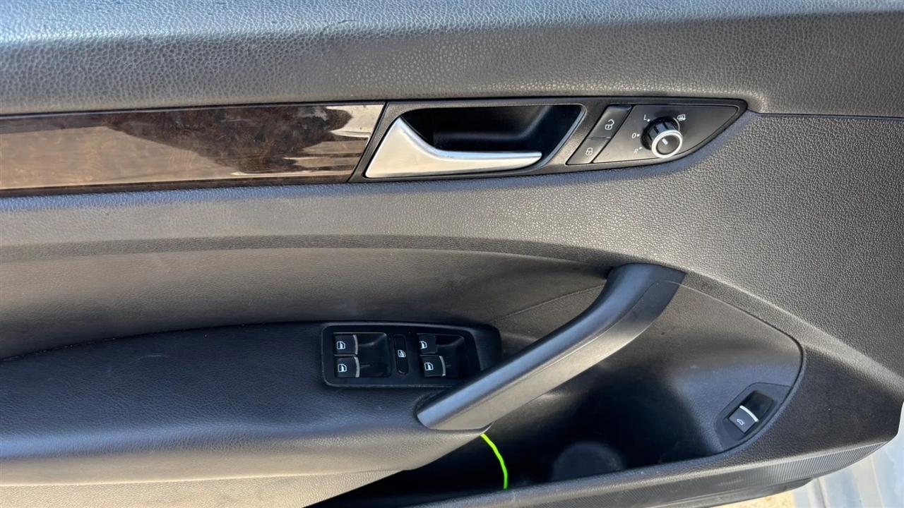 Volkswagen Passat  2014
