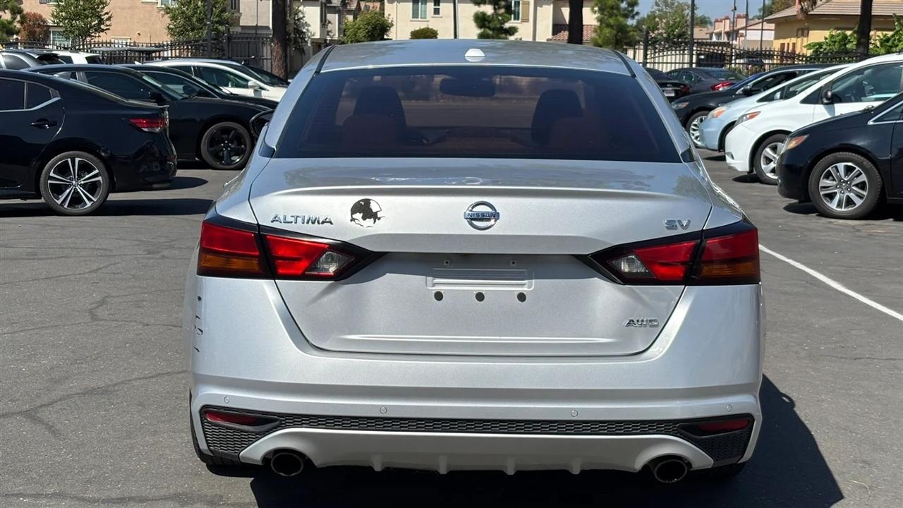 Nissan Altima  2020