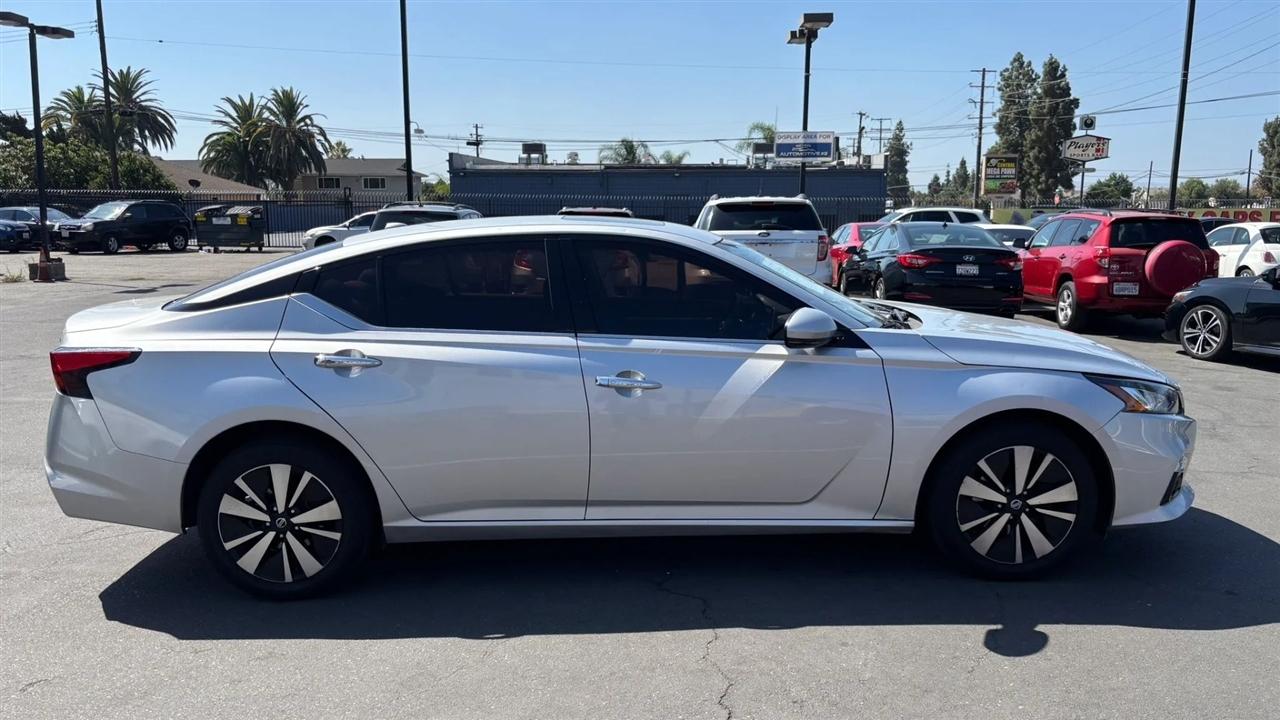 Nissan Altima  2020