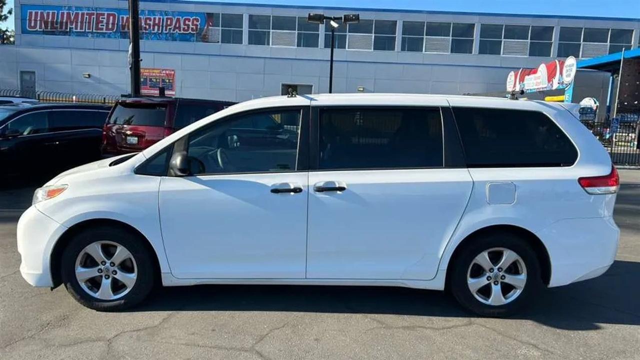 Toyota Sienna  2014