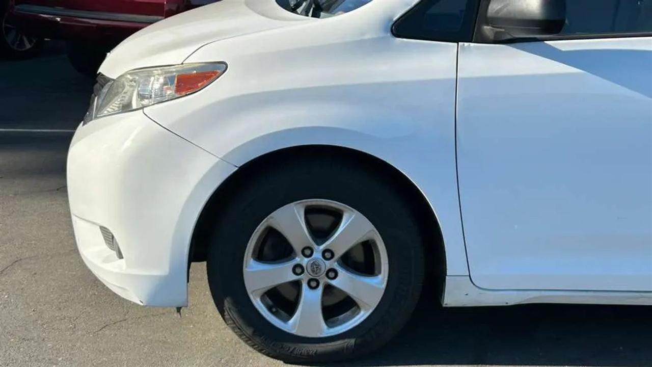 Toyota Sienna  2014
