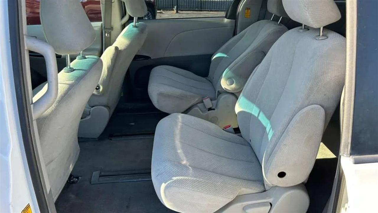 Toyota Sienna  2014