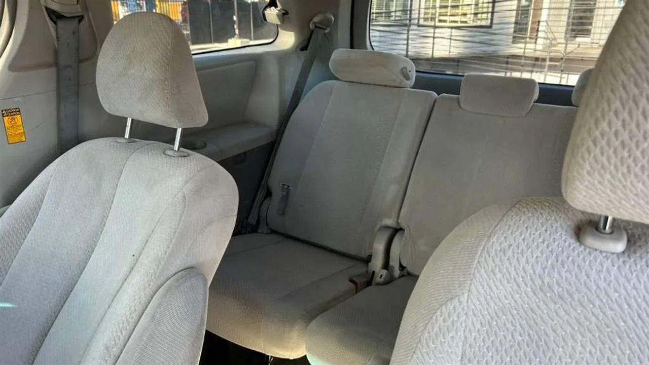 Toyota Sienna  2014