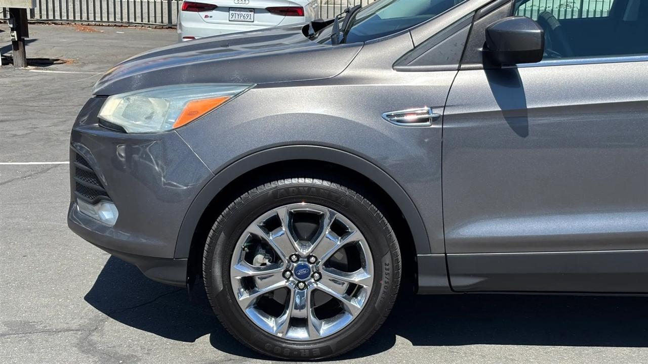 Ford Escape  2014