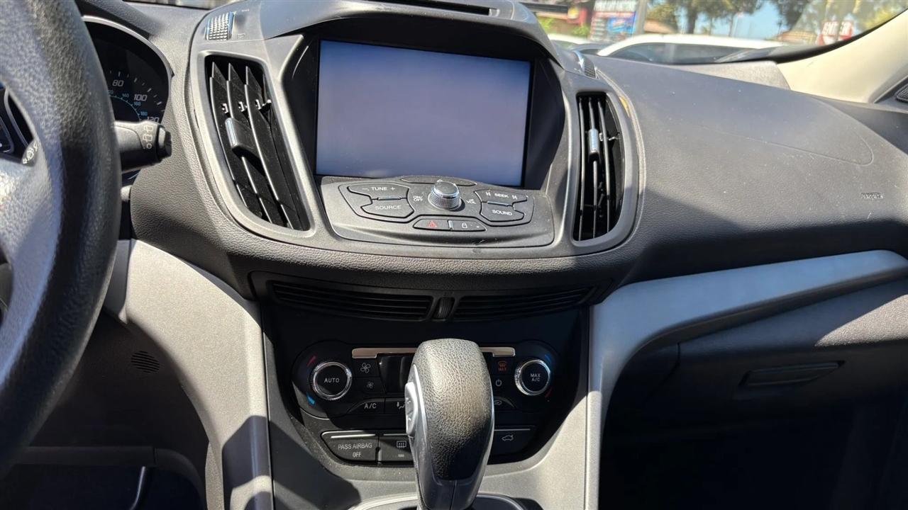 Ford Escape  2014