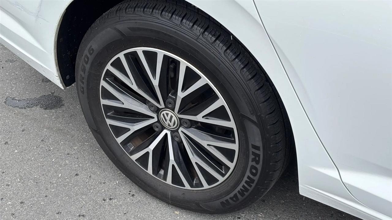 Volkswagen Jetta  2019