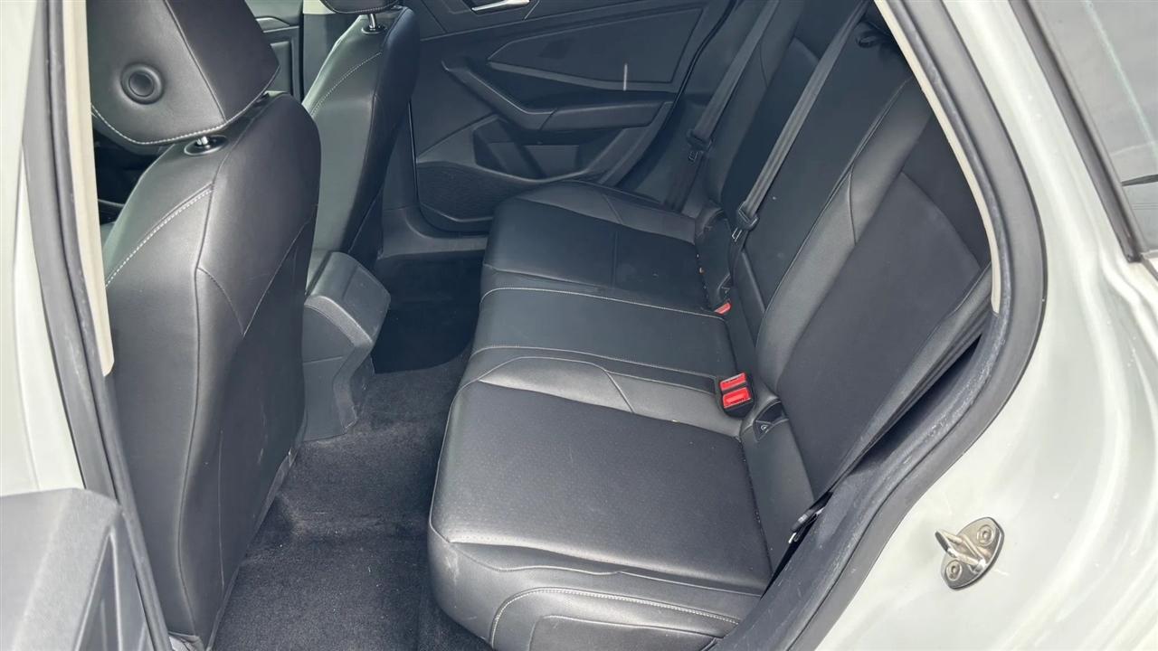 Volkswagen Jetta  2019