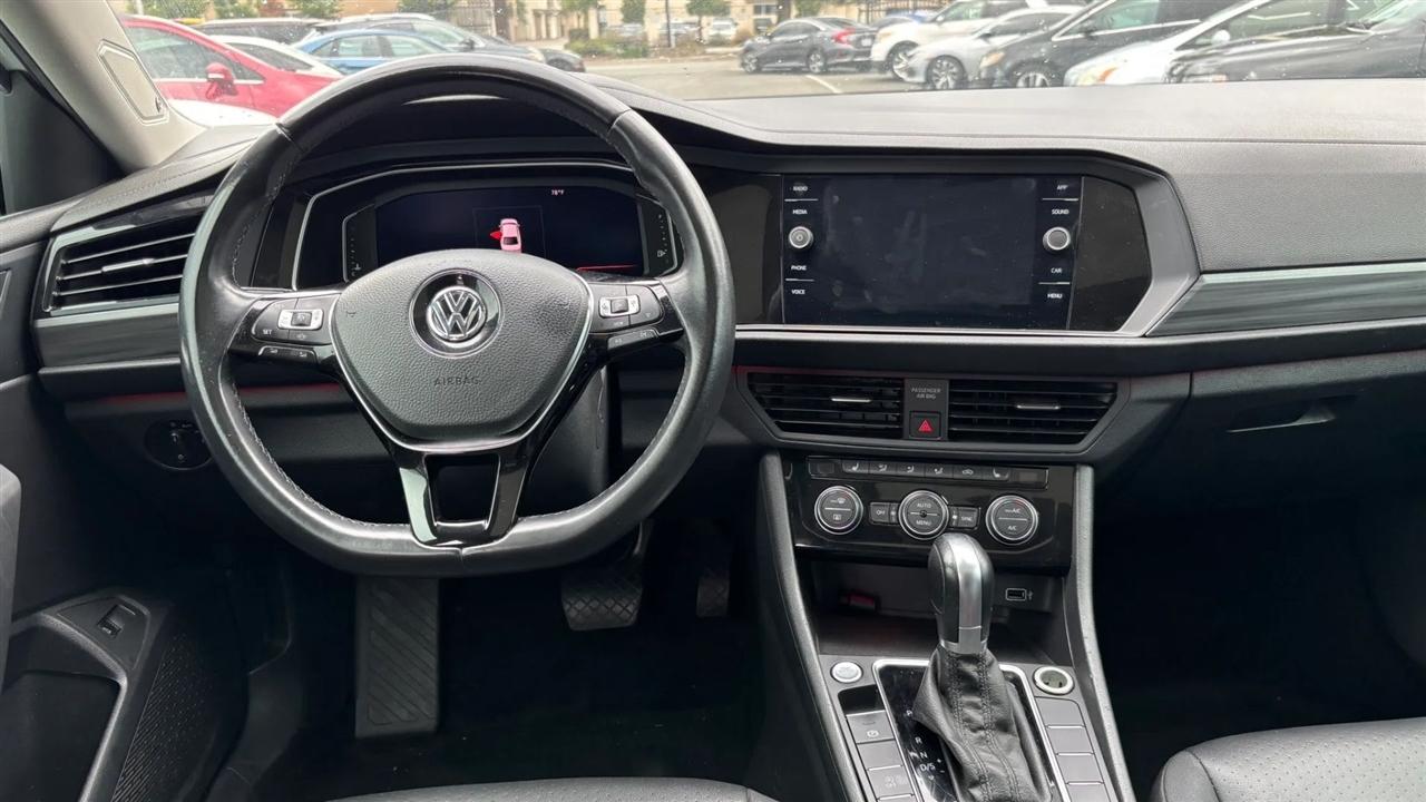 Volkswagen Jetta  2019